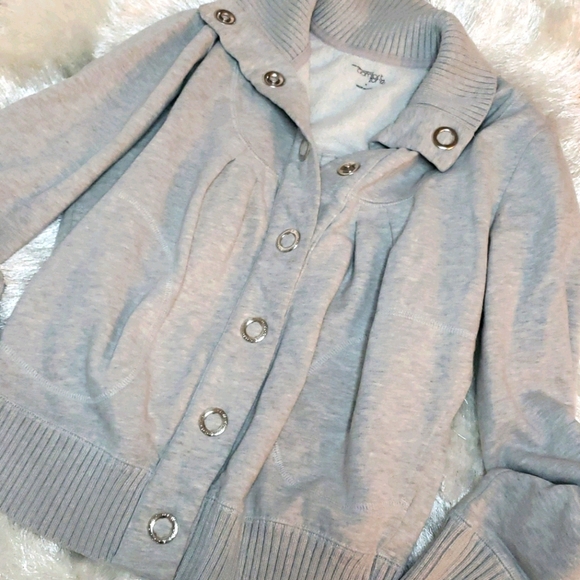 Sweater - Picture 2 of 2